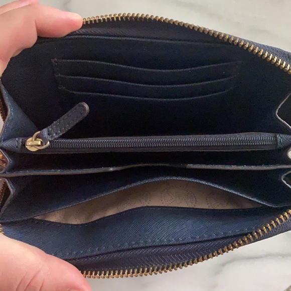 Michael Kors Wallet/Wristlet Navy Blue - Picture 3 of 6